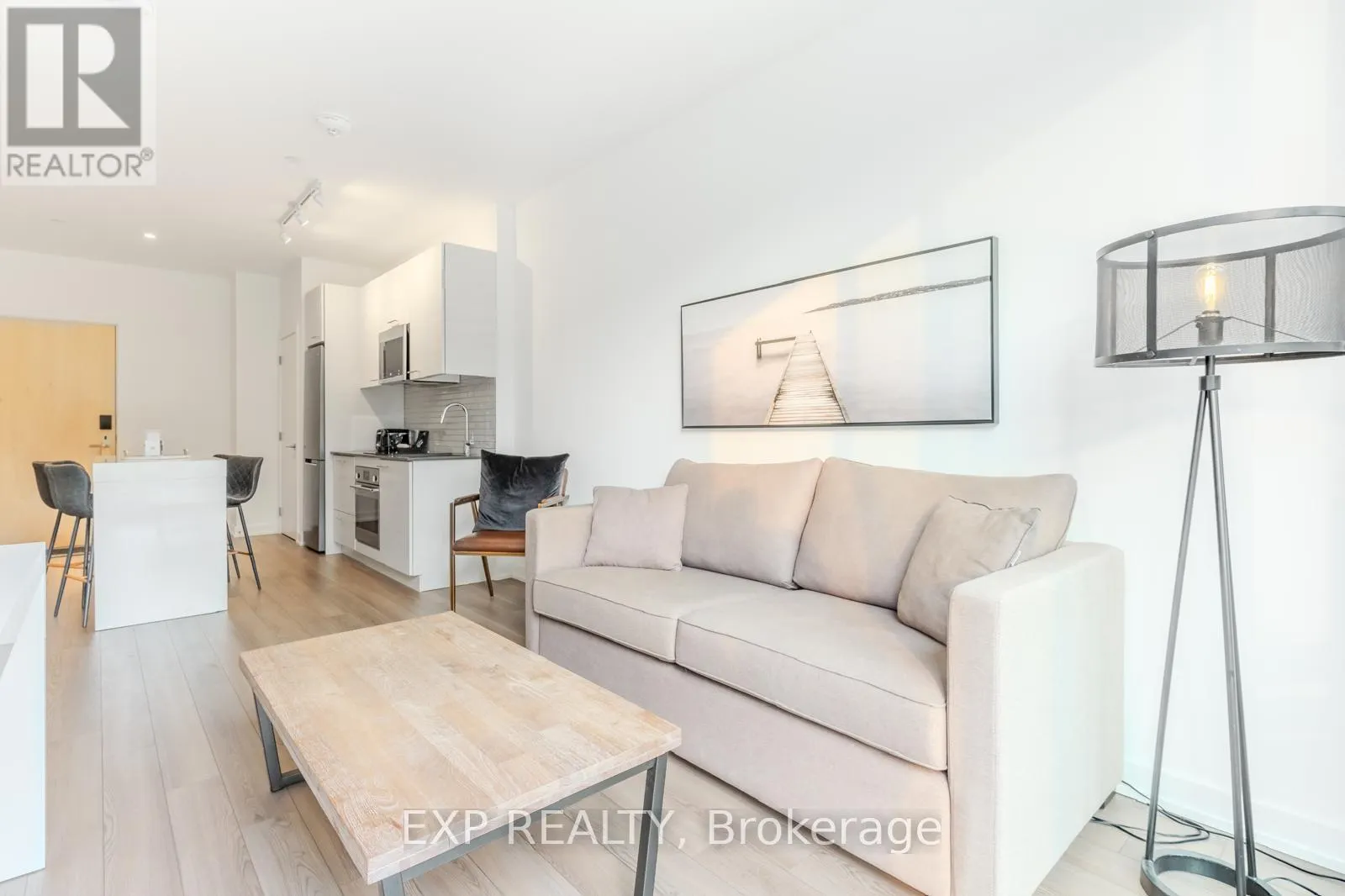 102 - 120 CARRICK TRAIL