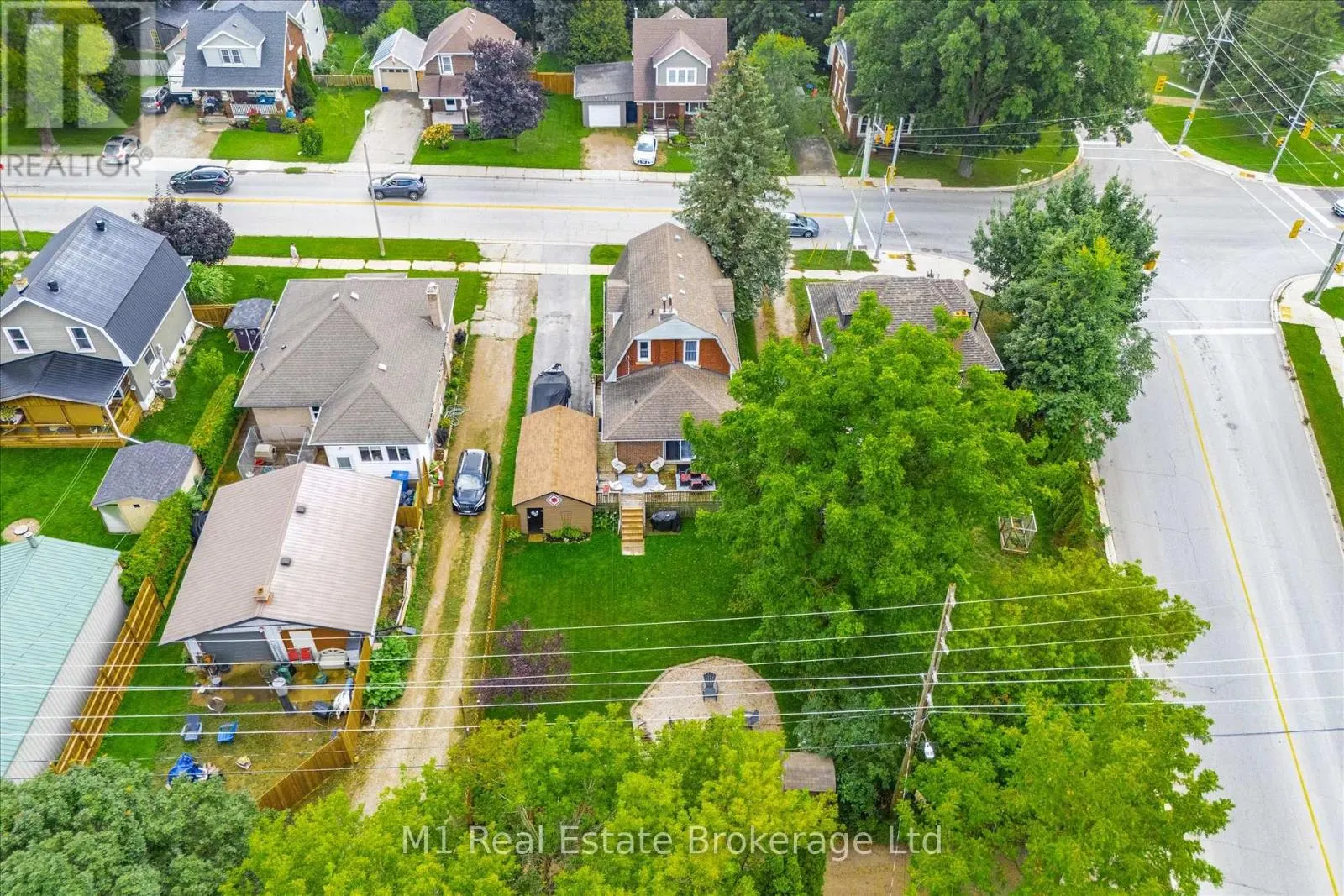 691 ST ANDREW STREET W