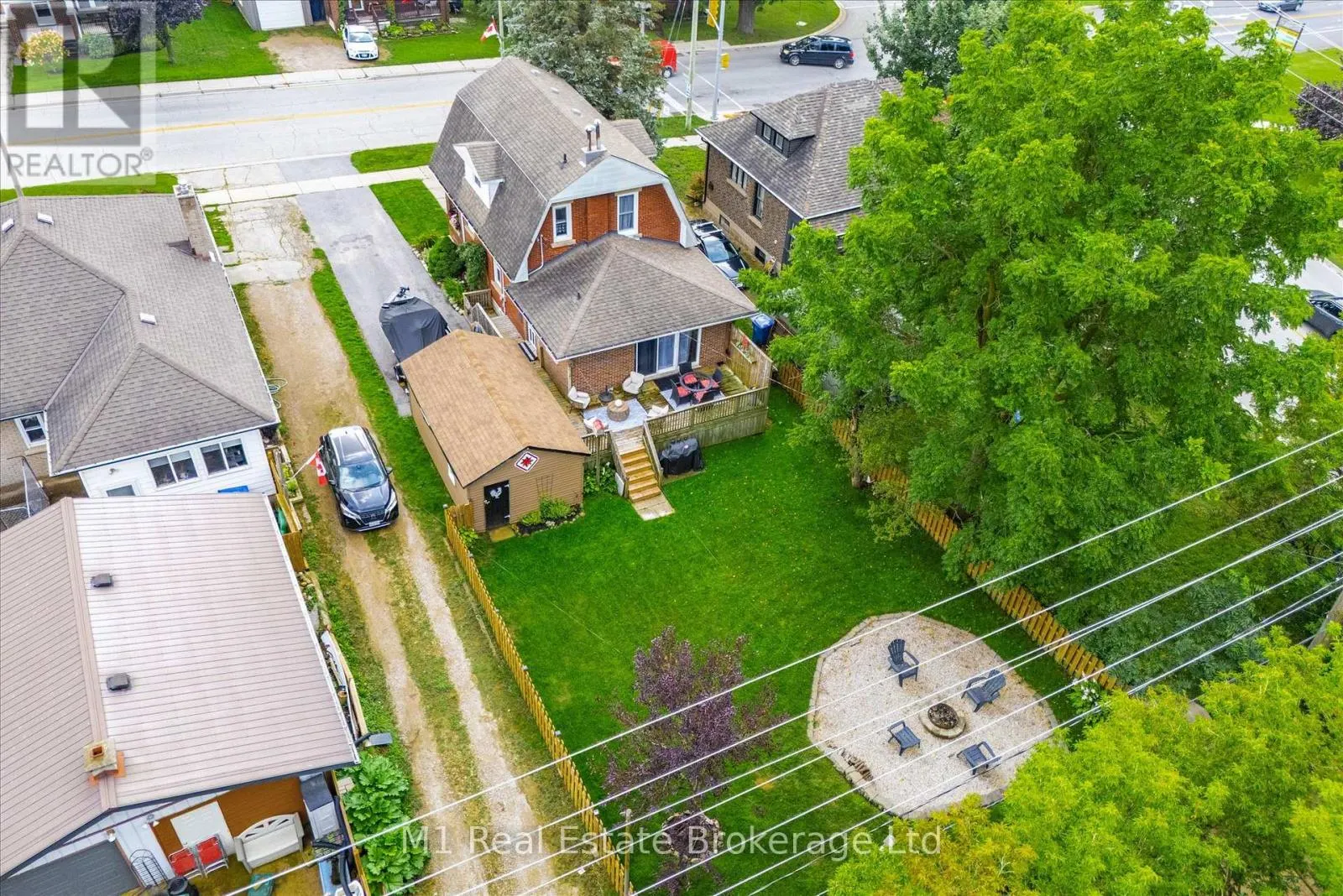 691 ST ANDREW STREET W