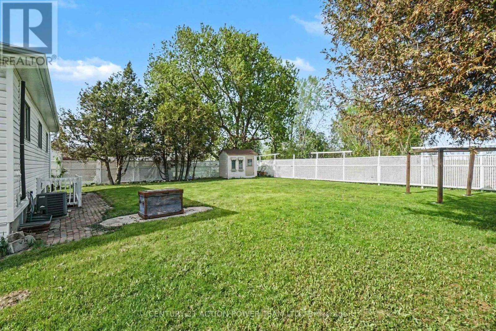 2147 MER BLEUE ROAD
