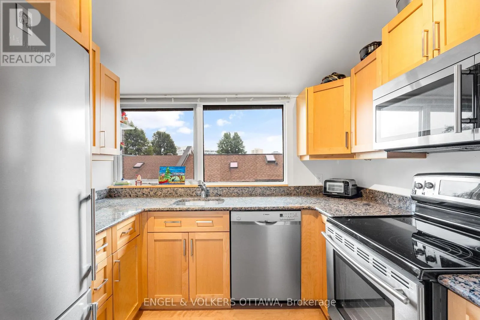 5 - 135 SPRINGFIELD ROAD