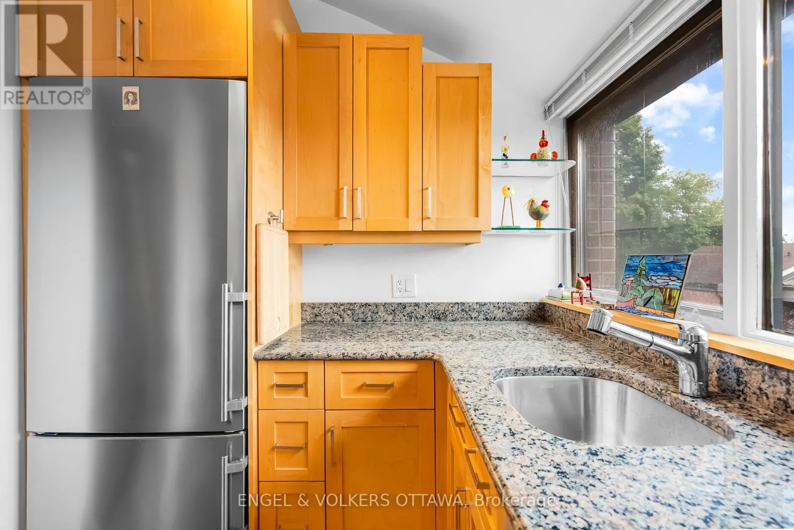 5 - 135 SPRINGFIELD ROAD