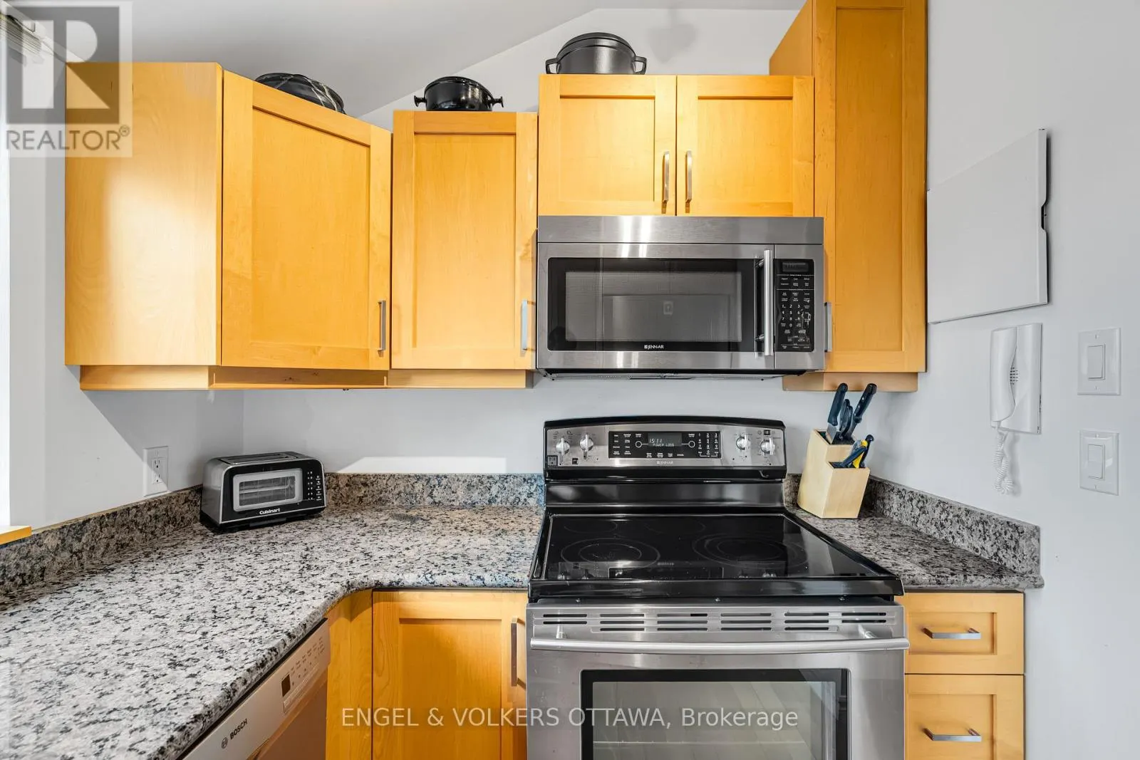 5 - 135 SPRINGFIELD ROAD