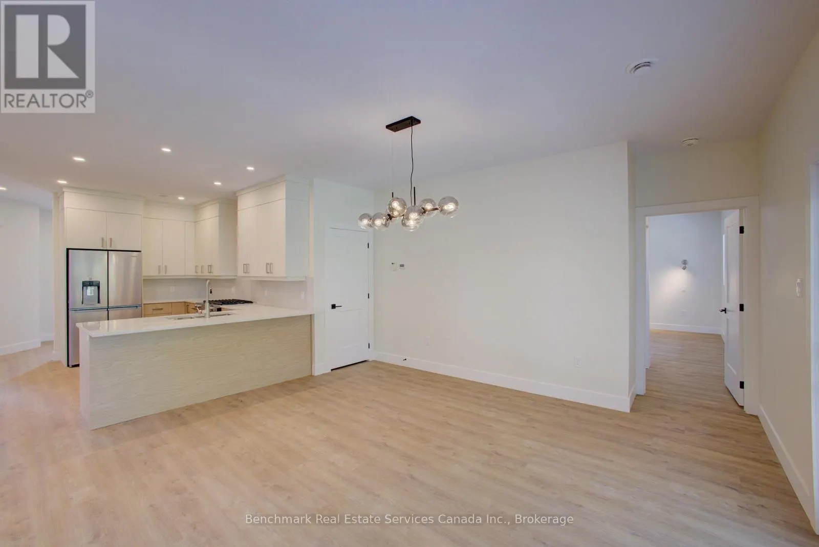 41 - 1182 QUEEN STREET #41