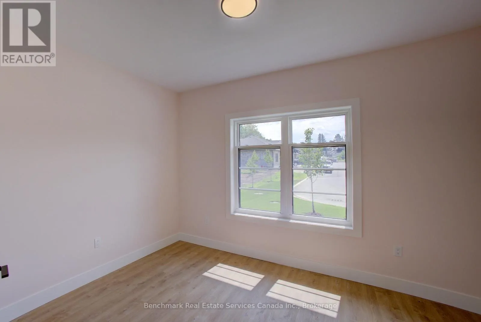 41 - 1182 QUEEN STREET #41