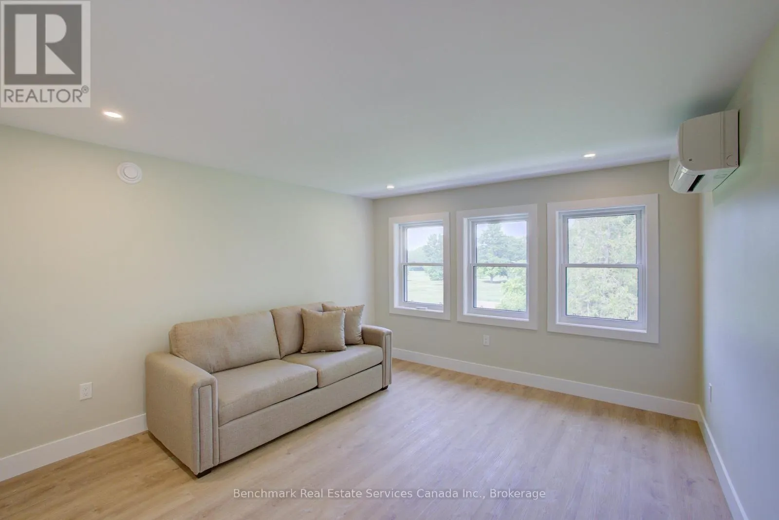 41 - 1182 QUEEN STREET #41