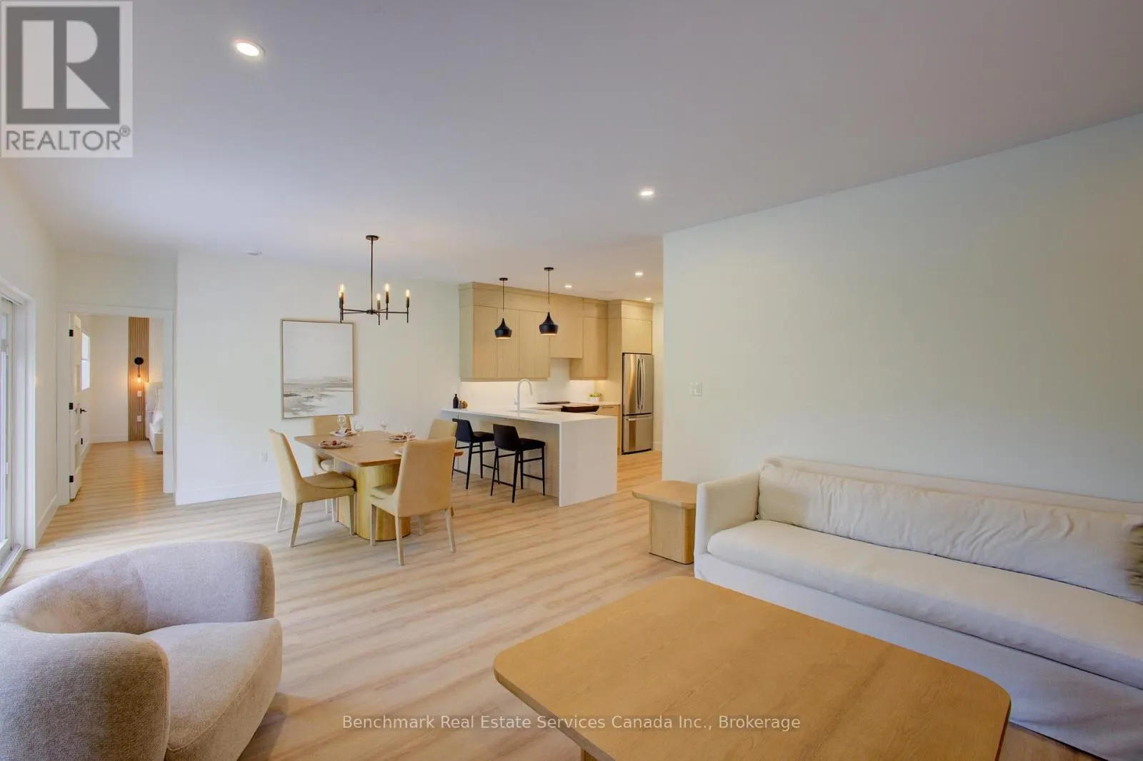 47 - 1182 QUEEN STREET #47
