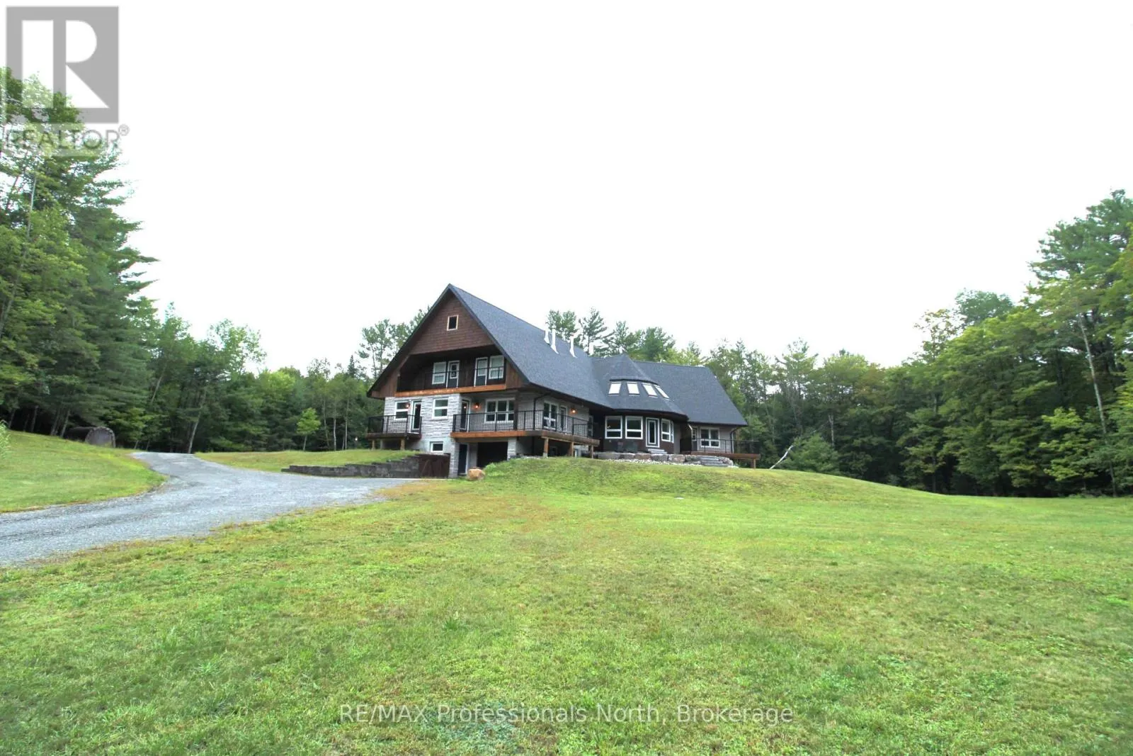 1196 RAVENSCLIFFE ROAD
