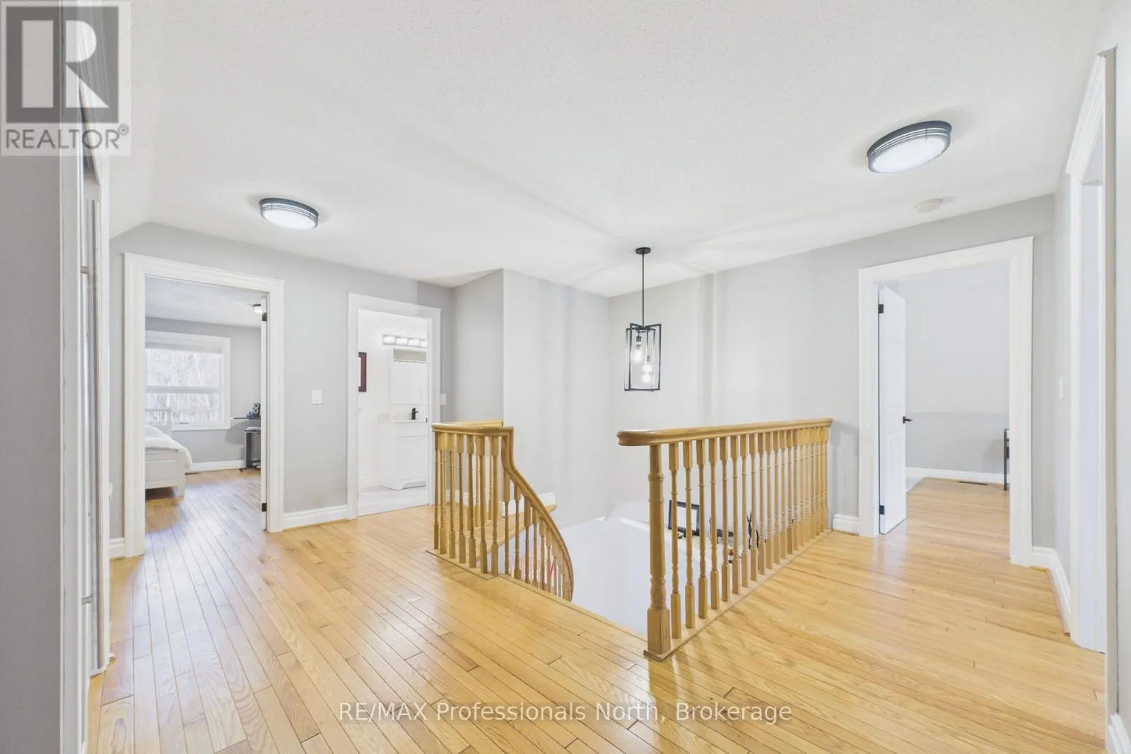 1196 RAVENSCLIFFE ROAD