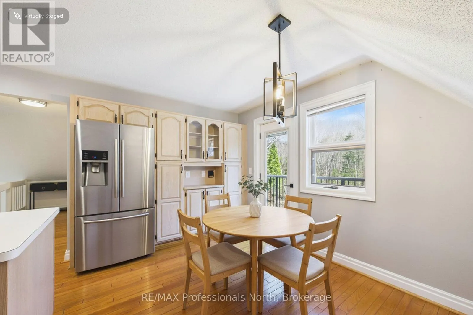 1196 RAVENSCLIFFE ROAD