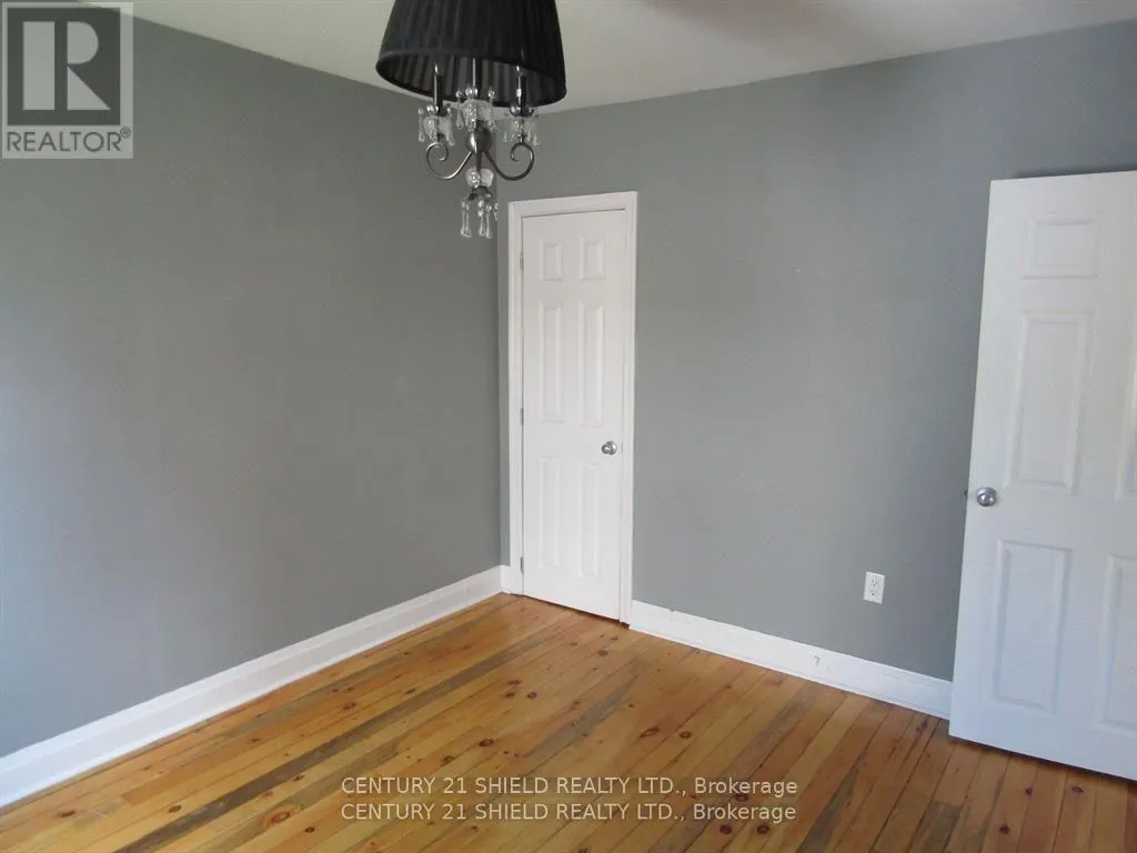513 FOURTH STREET E