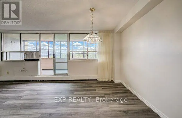 412 - 65 WESTMOUNT ROAD N