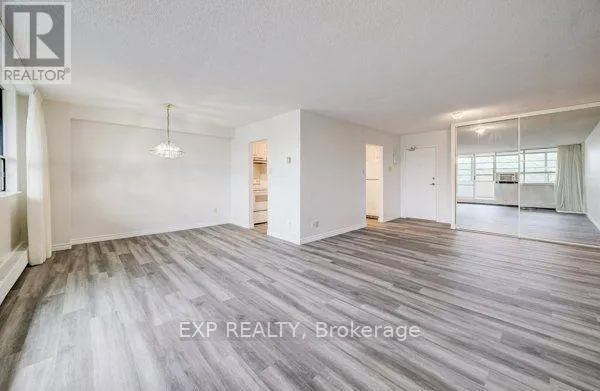 412 - 65 WESTMOUNT ROAD N