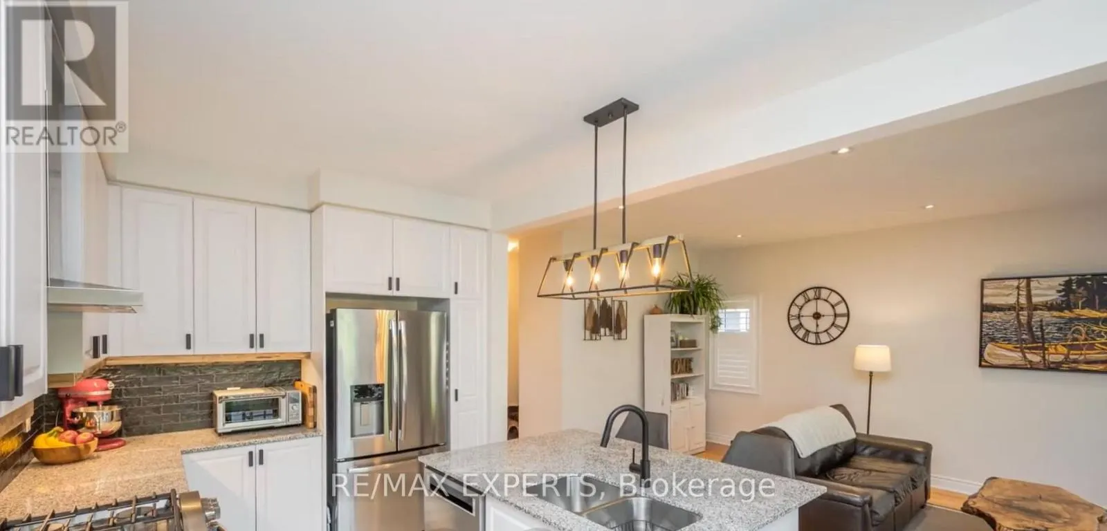4015 CACHET COURT