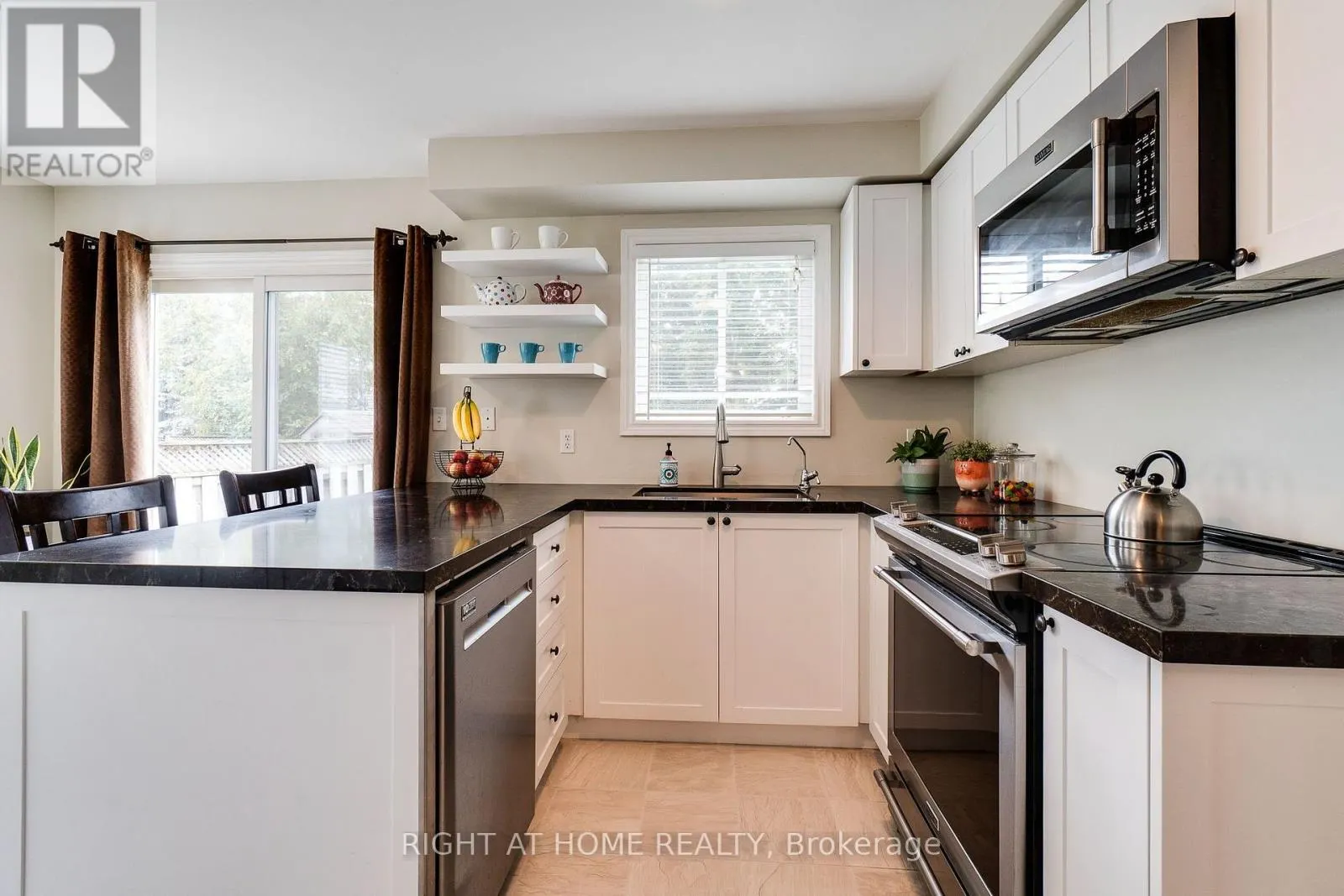 234 PHILIP COURT W