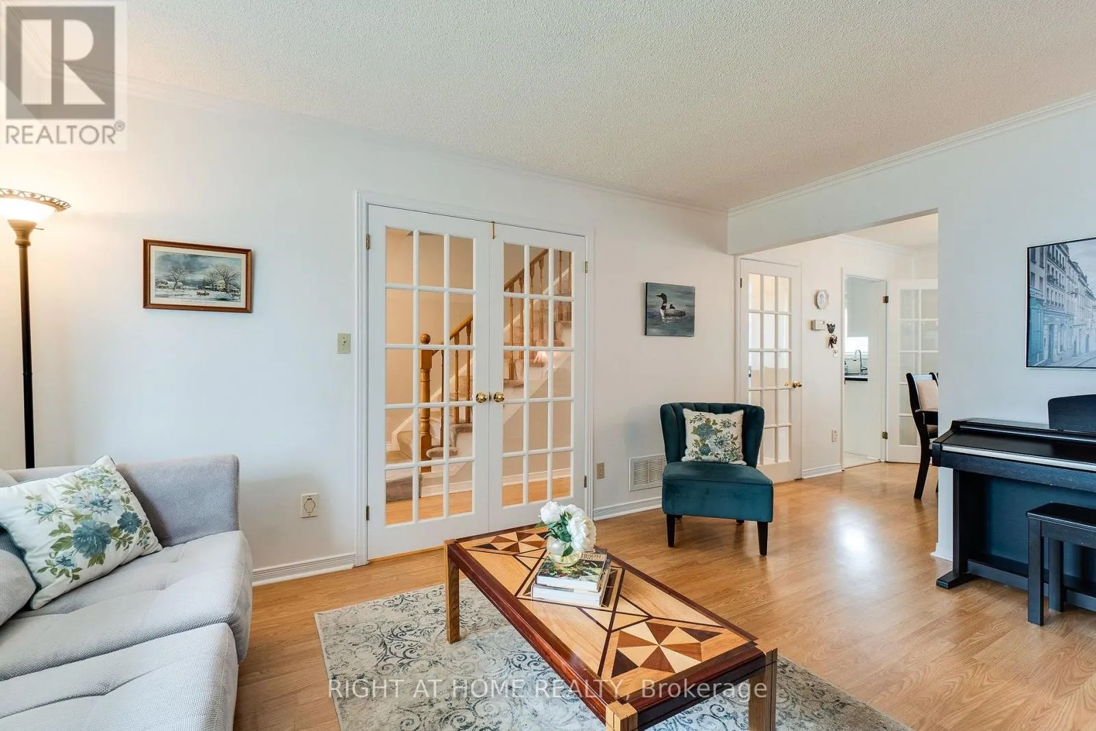 234 PHILIP COURT W