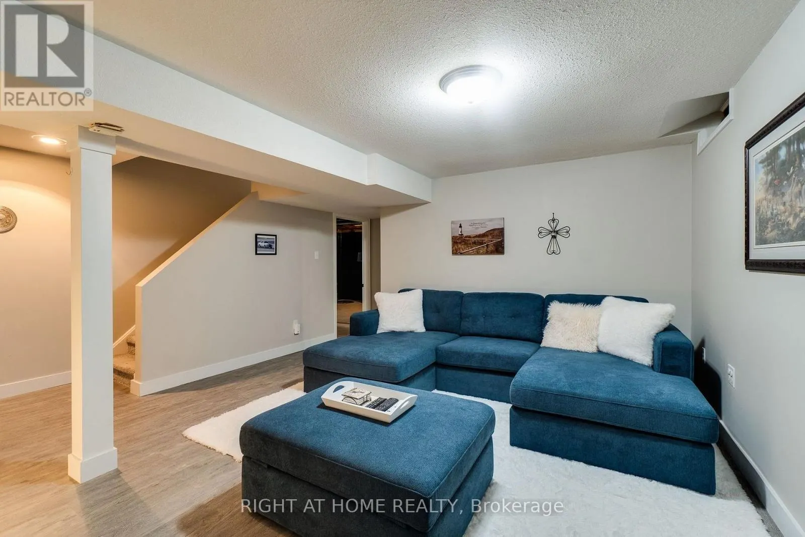 234 PHILIP COURT W