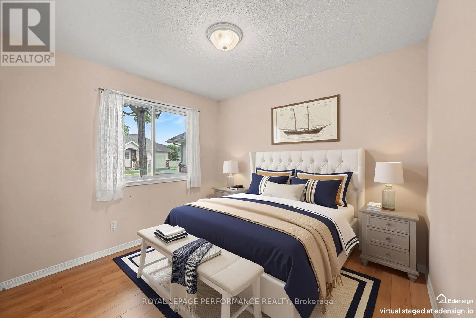 18 DAPHNE CRESCENT