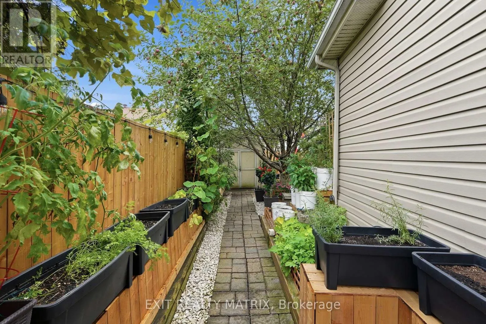 4233 KELLY FARM DRIVE