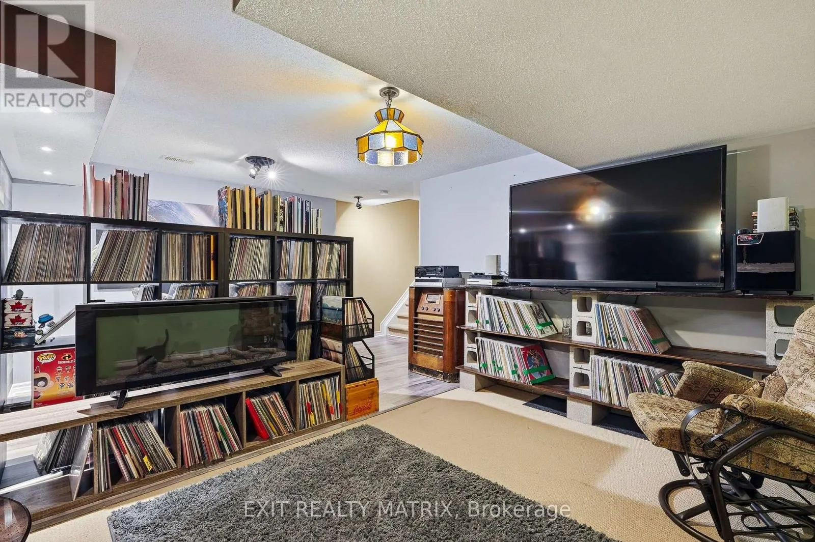 4233 KELLY FARM DRIVE