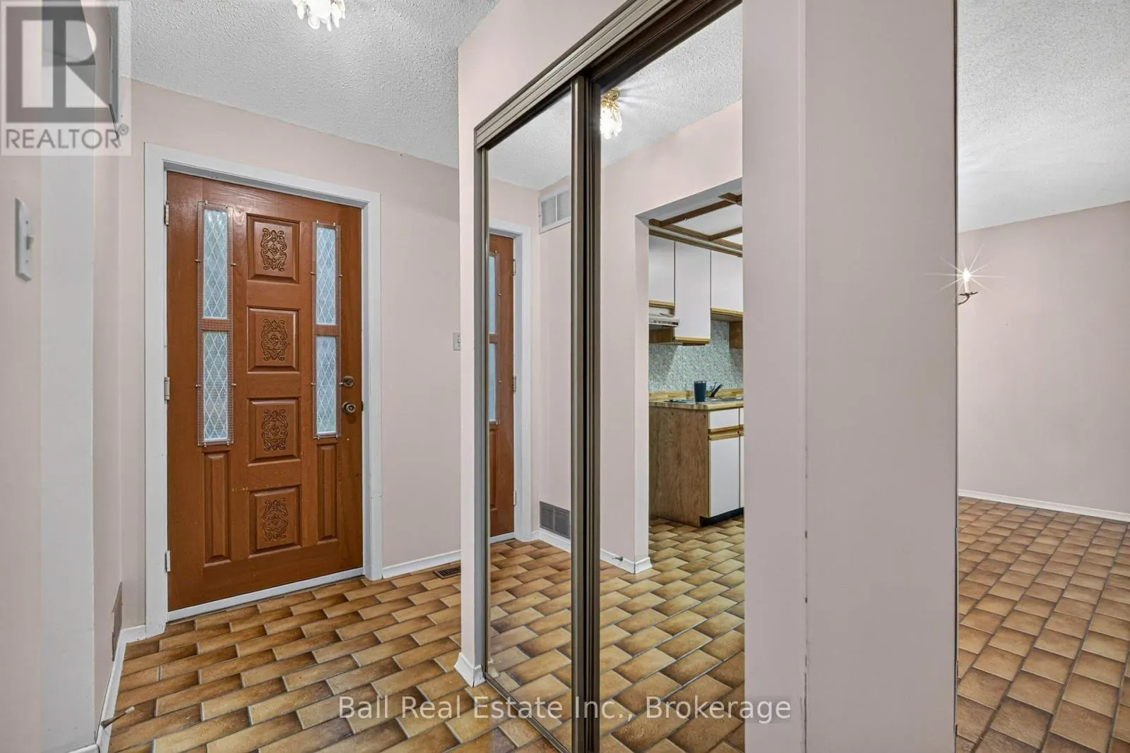 103 - 200 EAST ST S #103