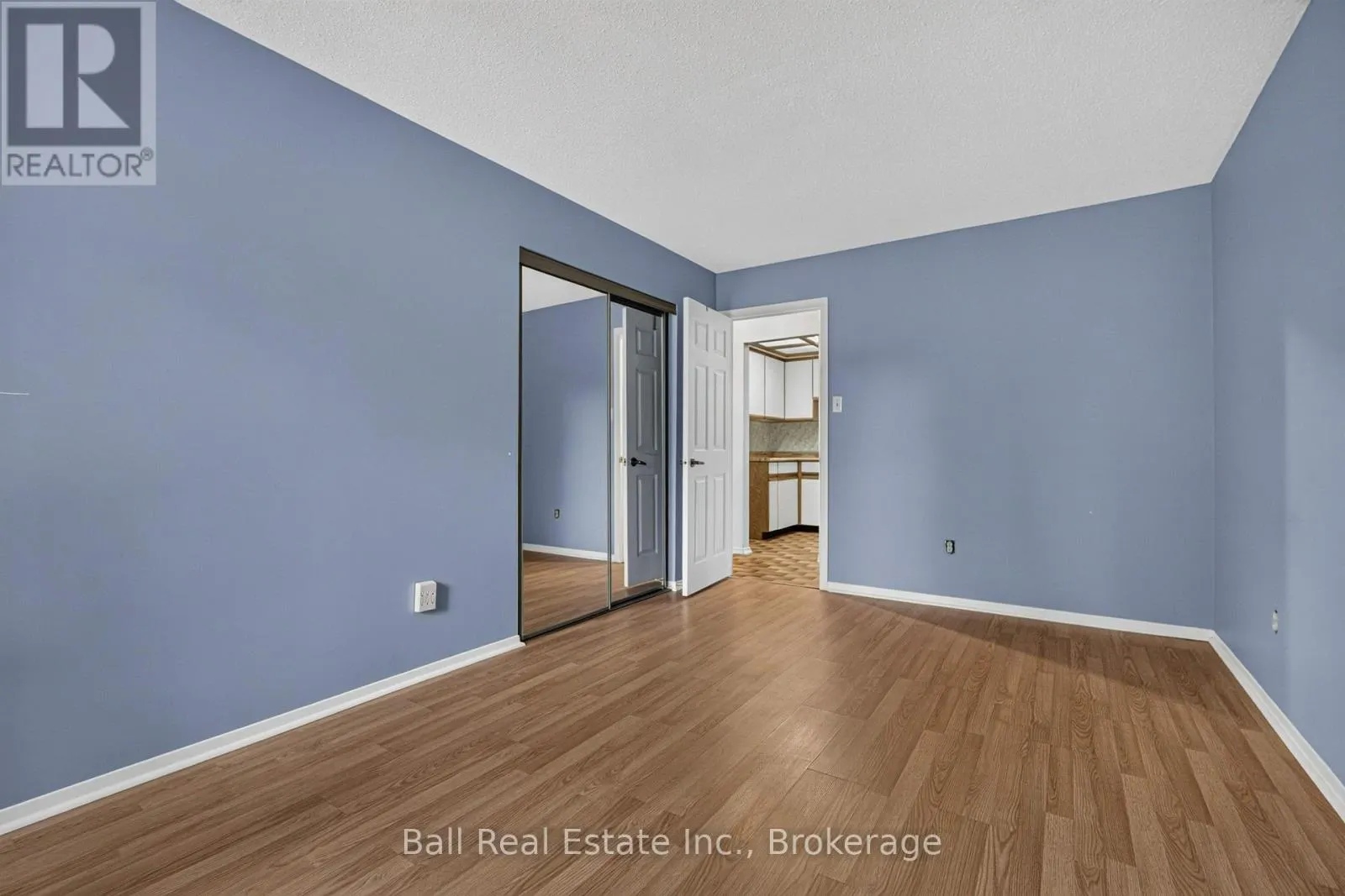 103 - 200 EAST ST S #103