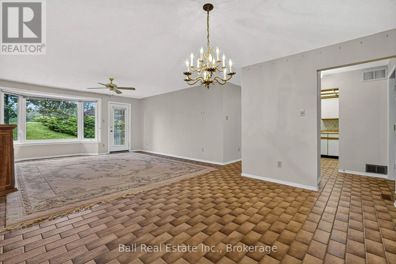 103 - 200 EAST ST S #103