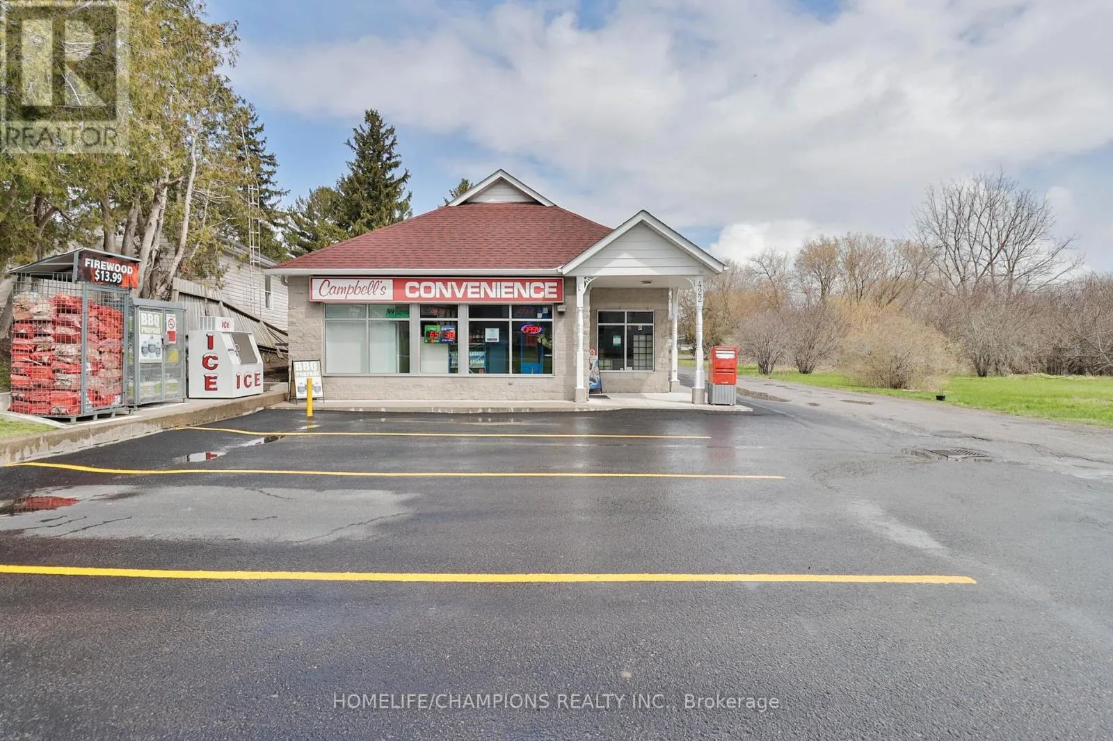 422 KING STREET W