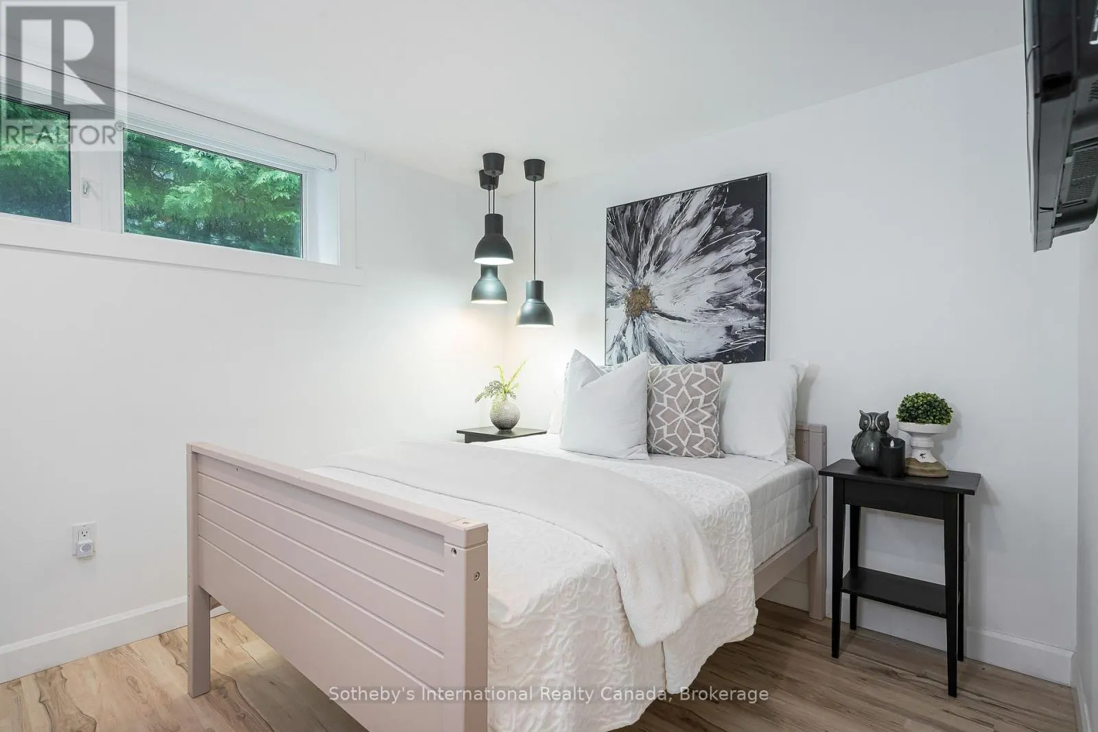 359288 GREY RD 15