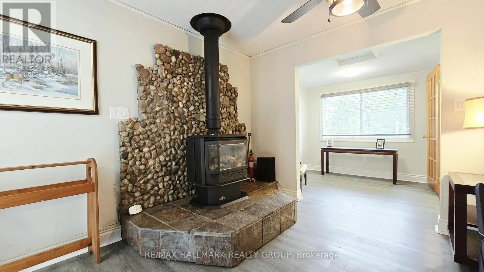1153 BAYVIEW DRIVE