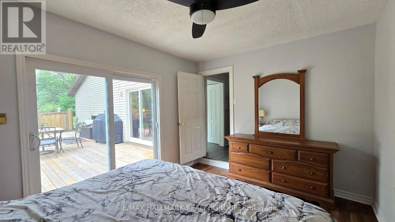1153 BAYVIEW DRIVE