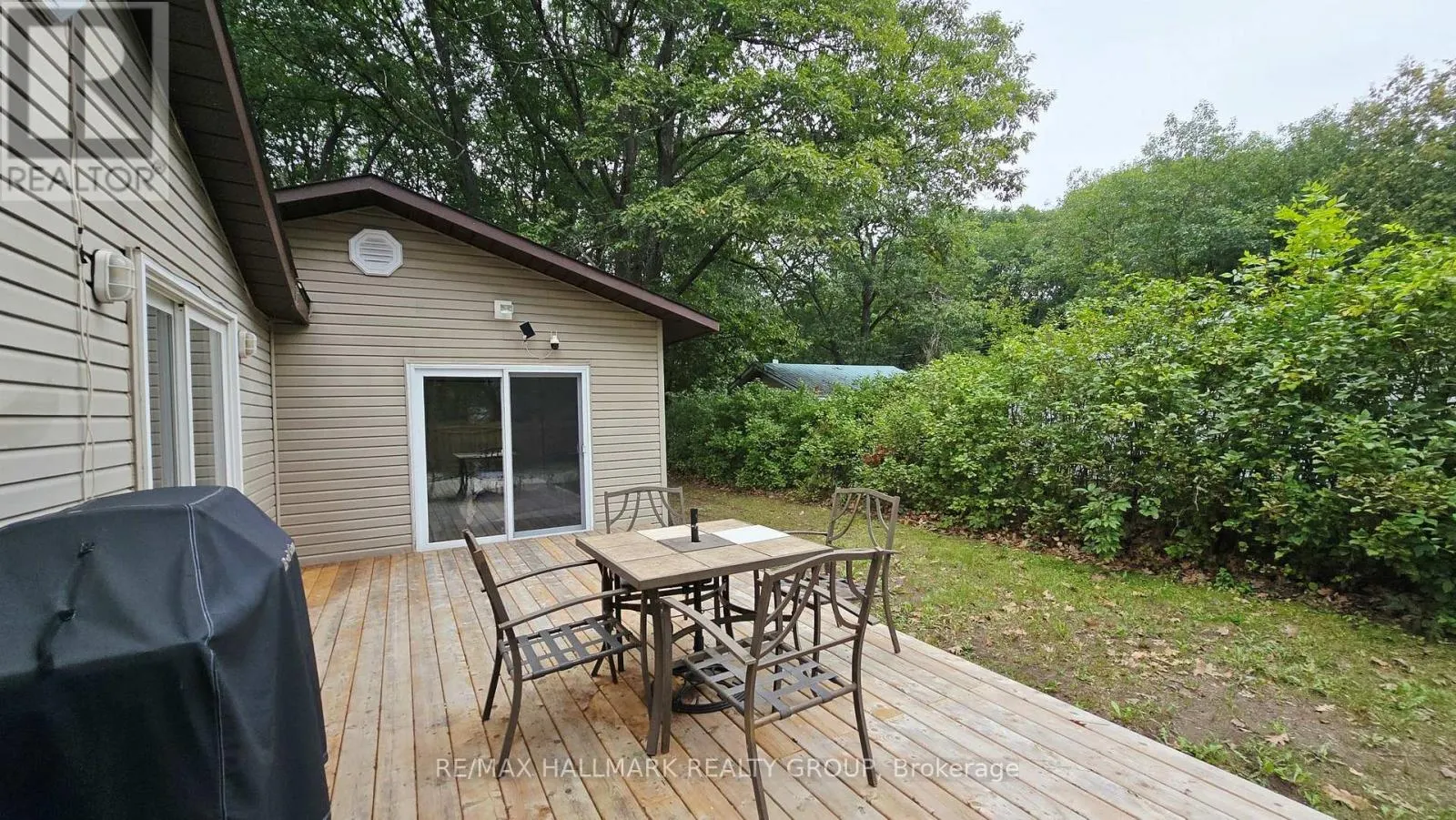 1153 BAYVIEW DRIVE