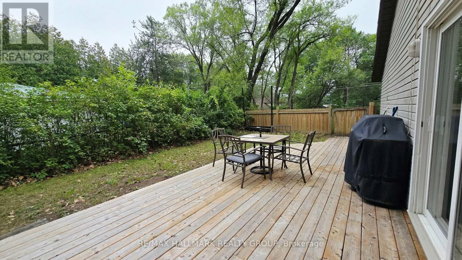 1153 BAYVIEW DRIVE