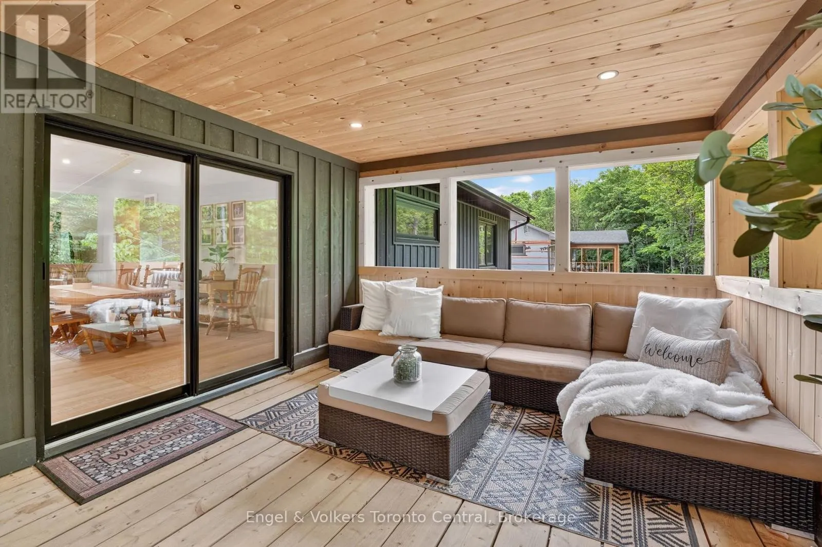 1093 HIGHWAY 141 DRIVE