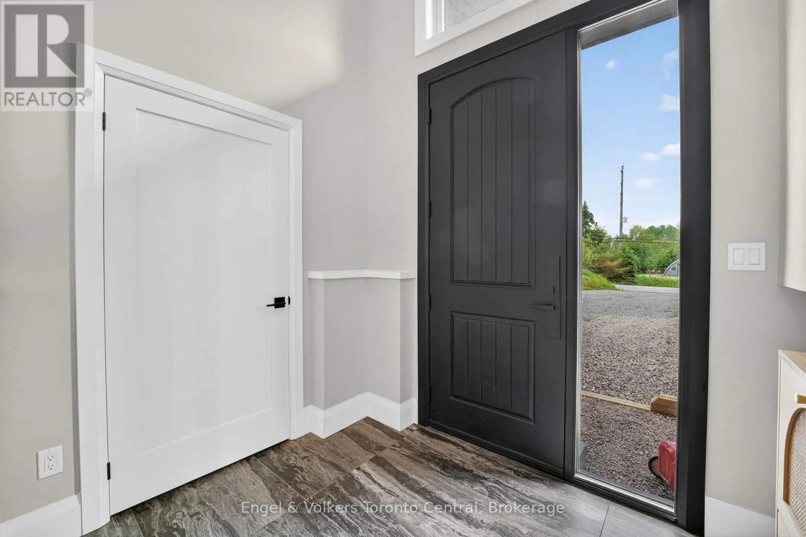 1093 HIGHWAY 141 DRIVE