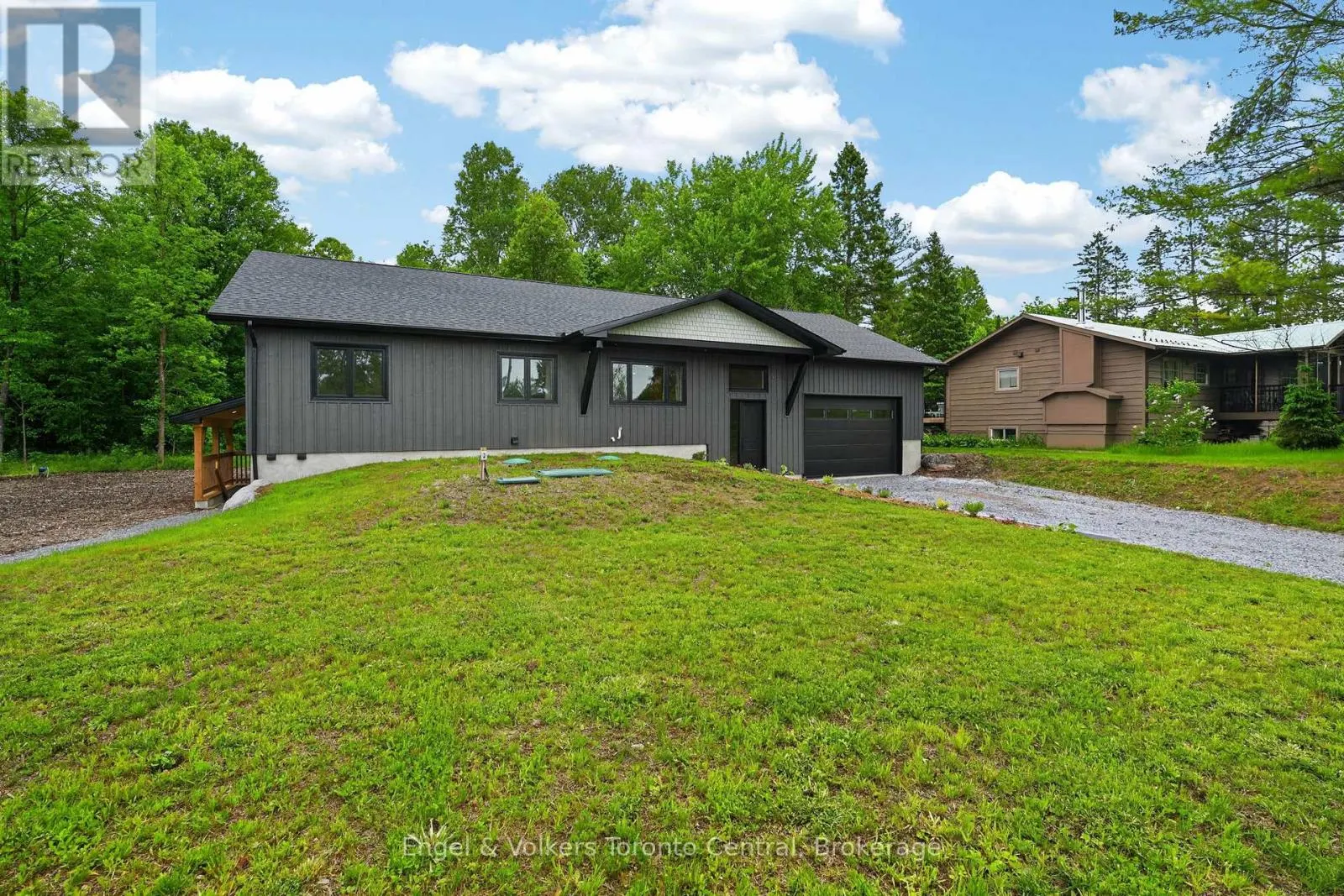 1093 HIGHWAY 141 DRIVE