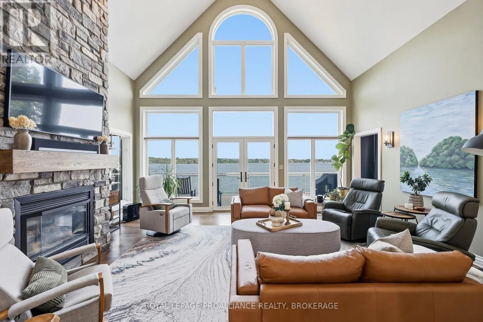 31 LEAVIS SHORES