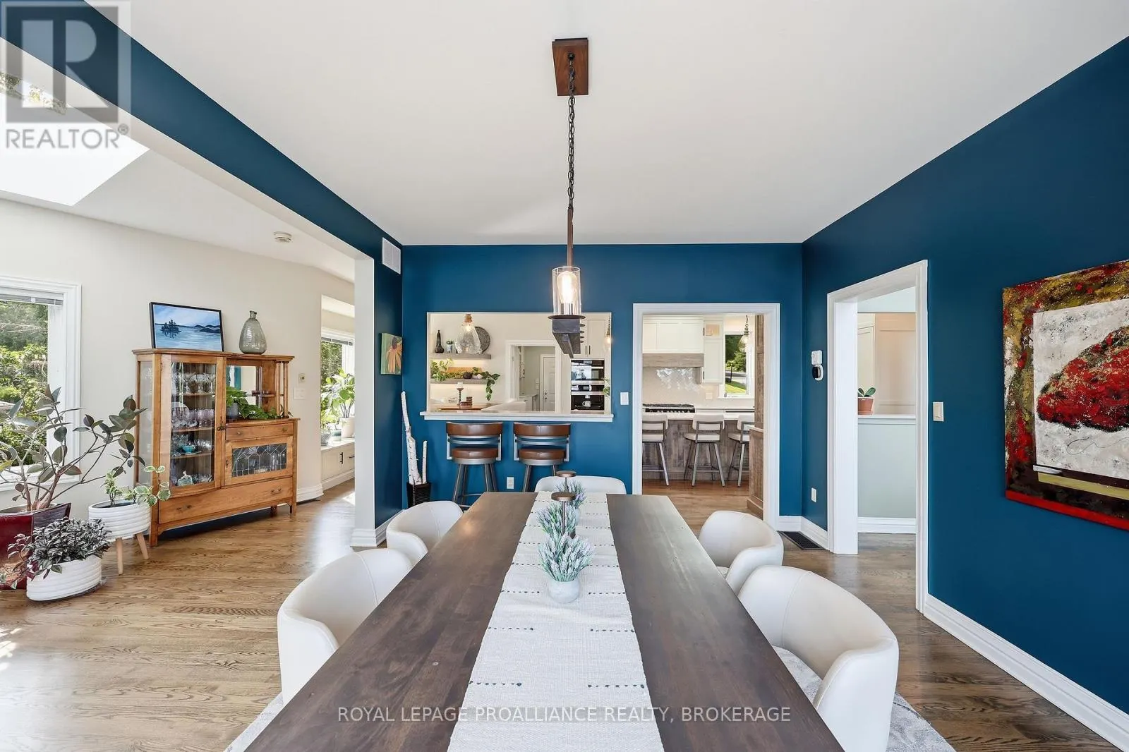 31 LEAVIS SHORES