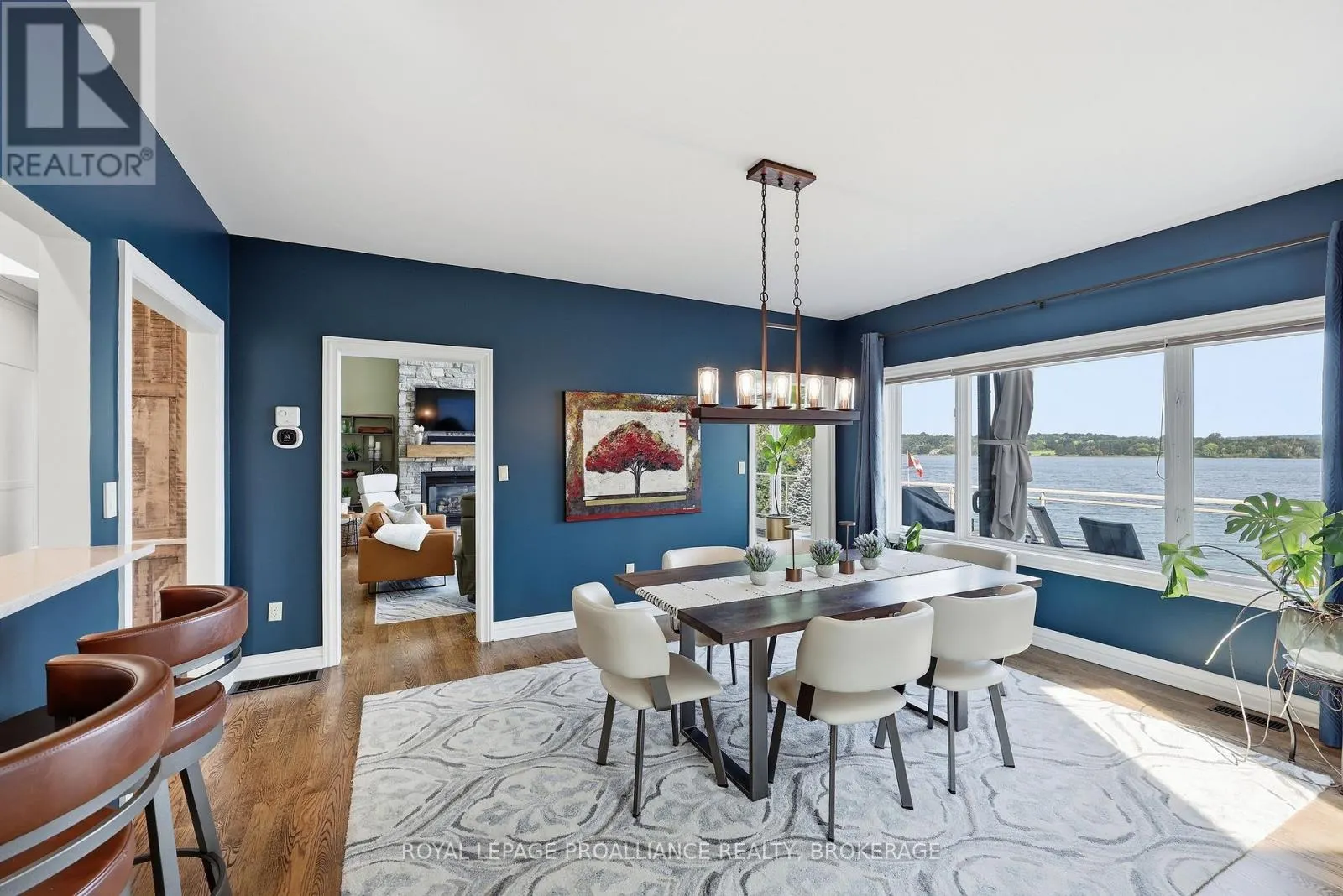 31 LEAVIS SHORES