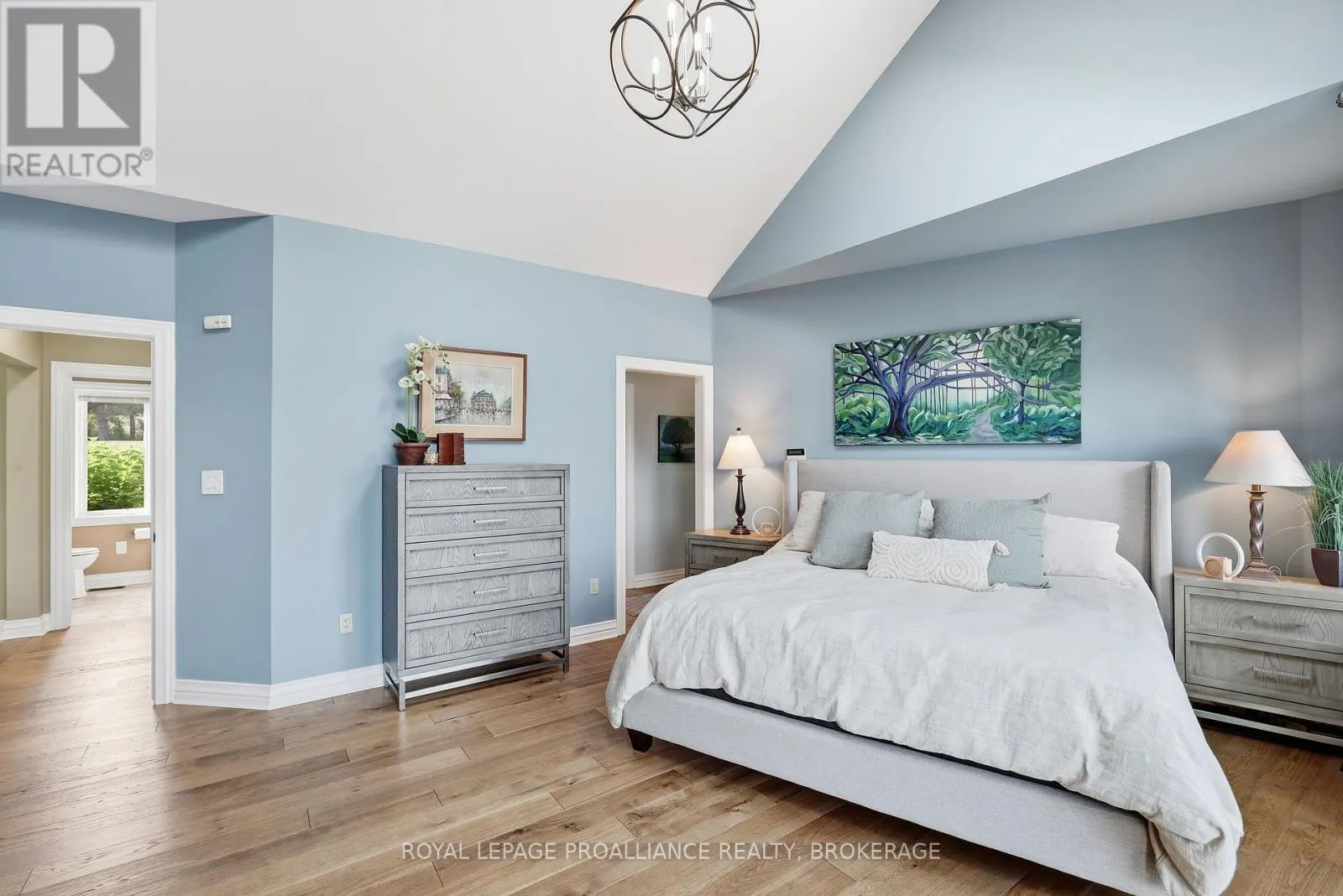 31 LEAVIS SHORES