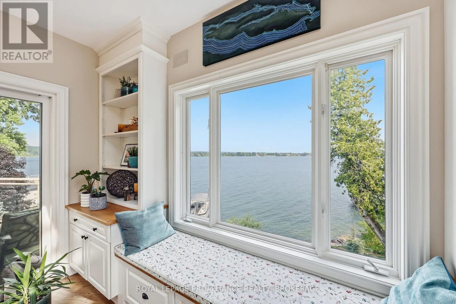 31 LEAVIS SHORES