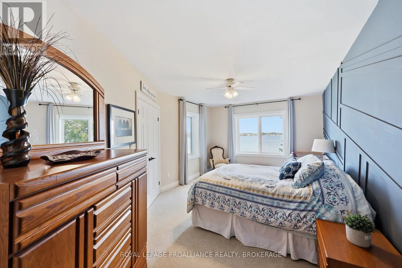 31 LEAVIS SHORES