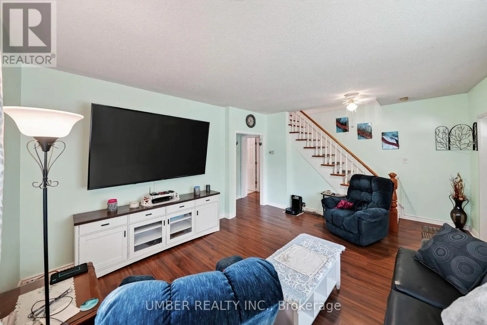 3318 MAIN STREET