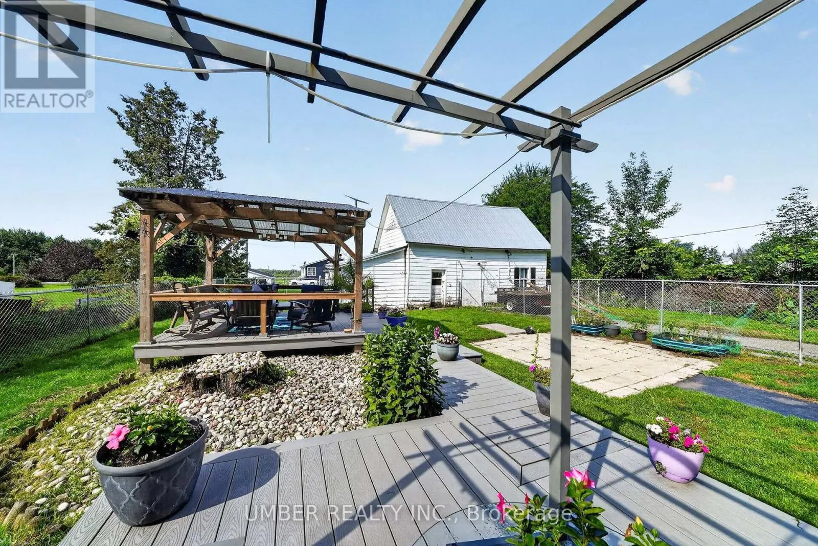 3318 MAIN STREET