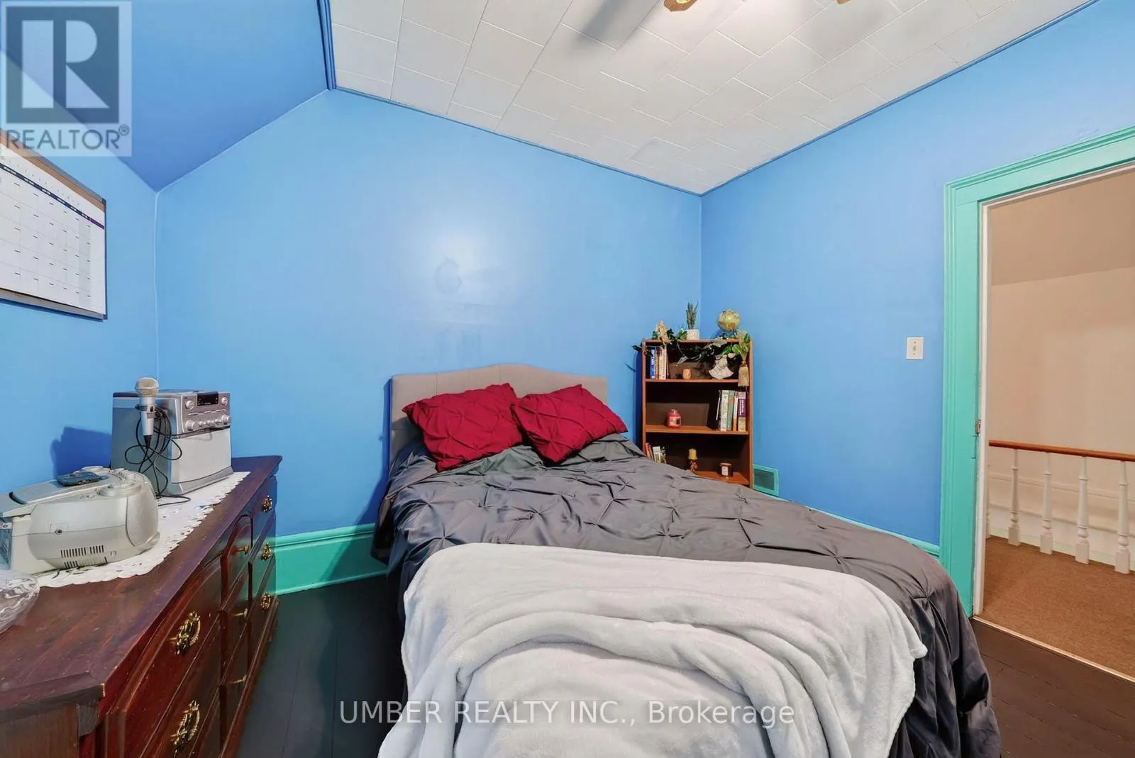 3318 MAIN STREET