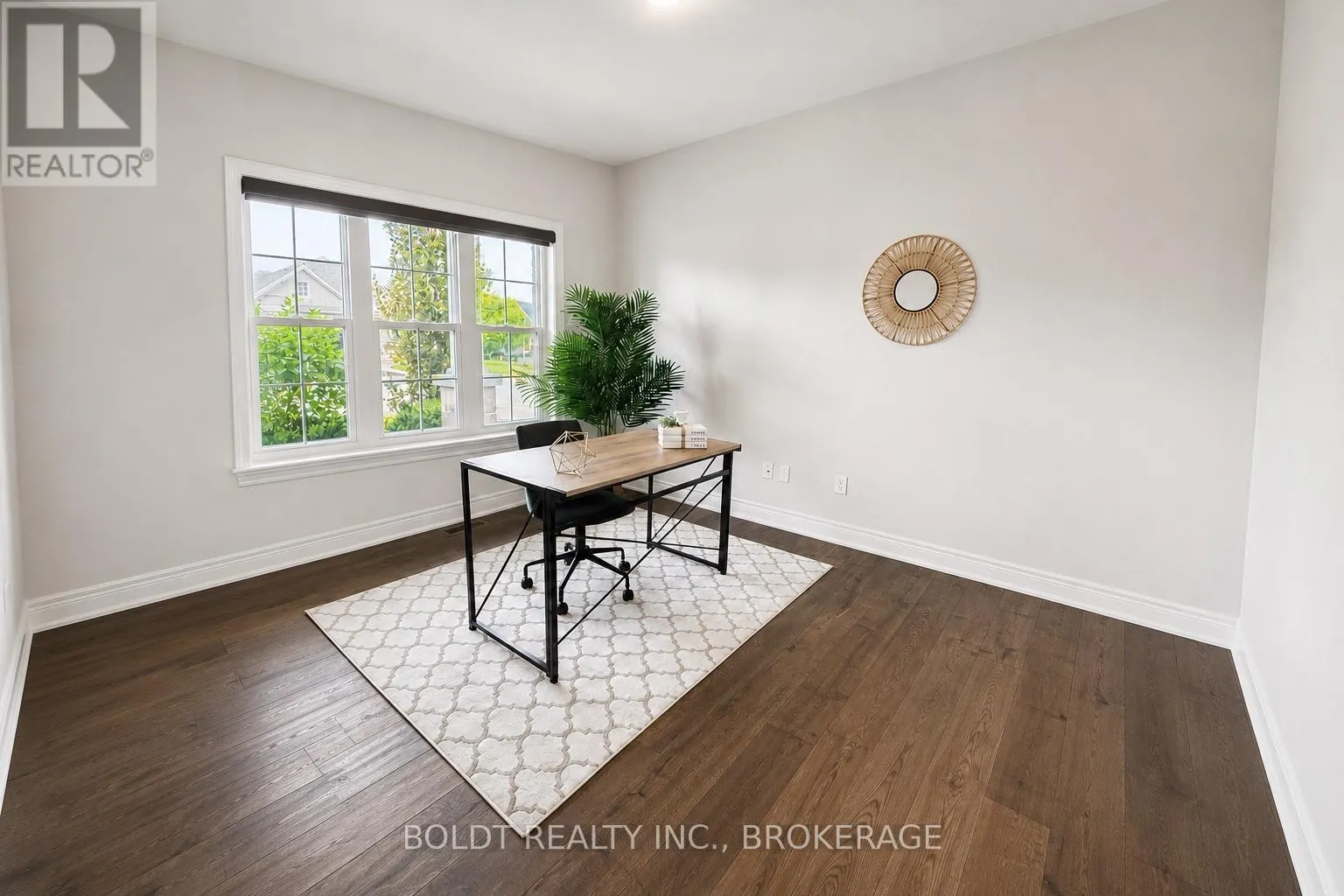 5 GOSSEN DRIVE