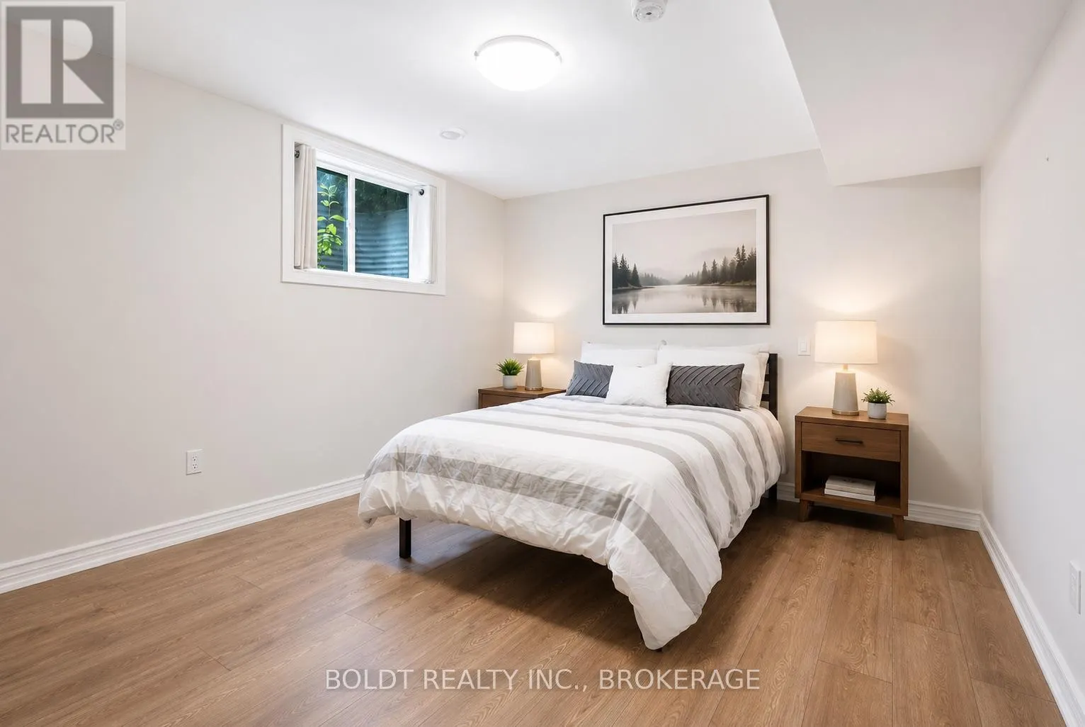 5 GOSSEN DRIVE