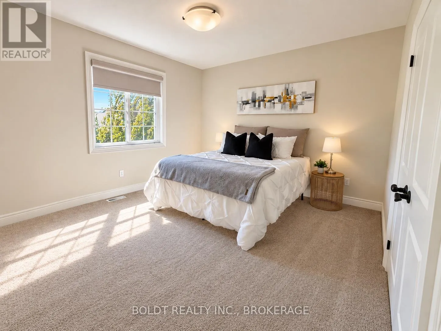 5 GOSSEN DRIVE