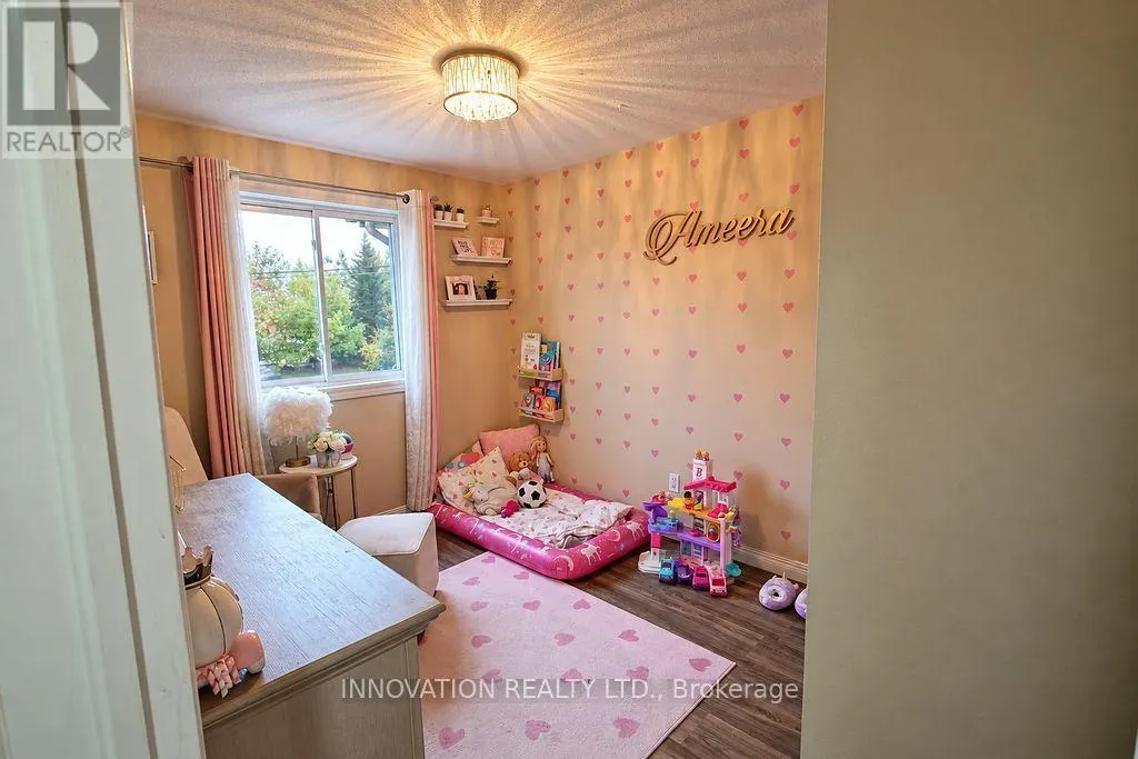 24 CRAMPTON DRIVE