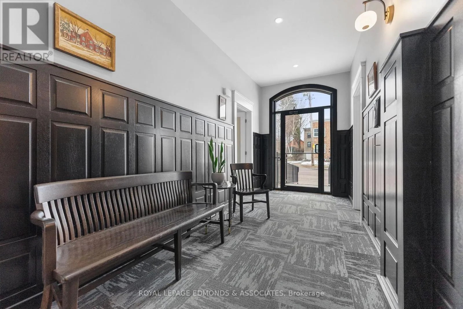 259 PEMBROKE STREET E